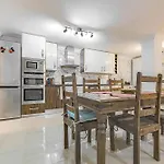 Apartmán Two Bedroom In Bella Vista *