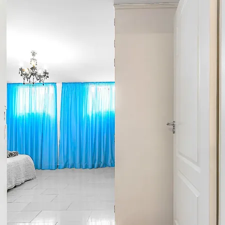 Two Bedroom In Bella Vista Lägenhet *