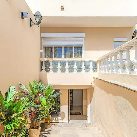 Lägenhet Two Bedroom In Bella Vista