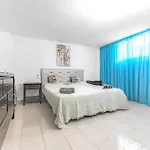 Two Bedroom In Bella Vista Lägenhet