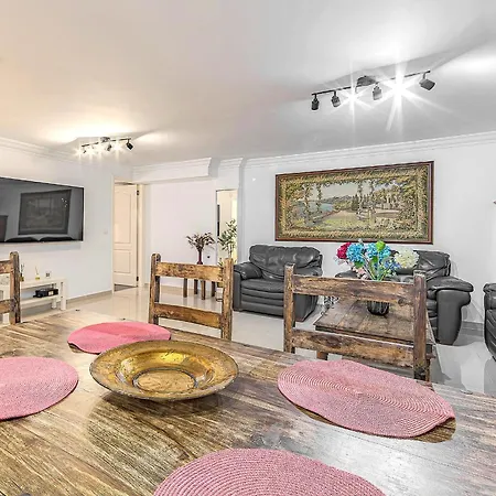 公寓 Two Bedroom In Bella Vista 阿德耶